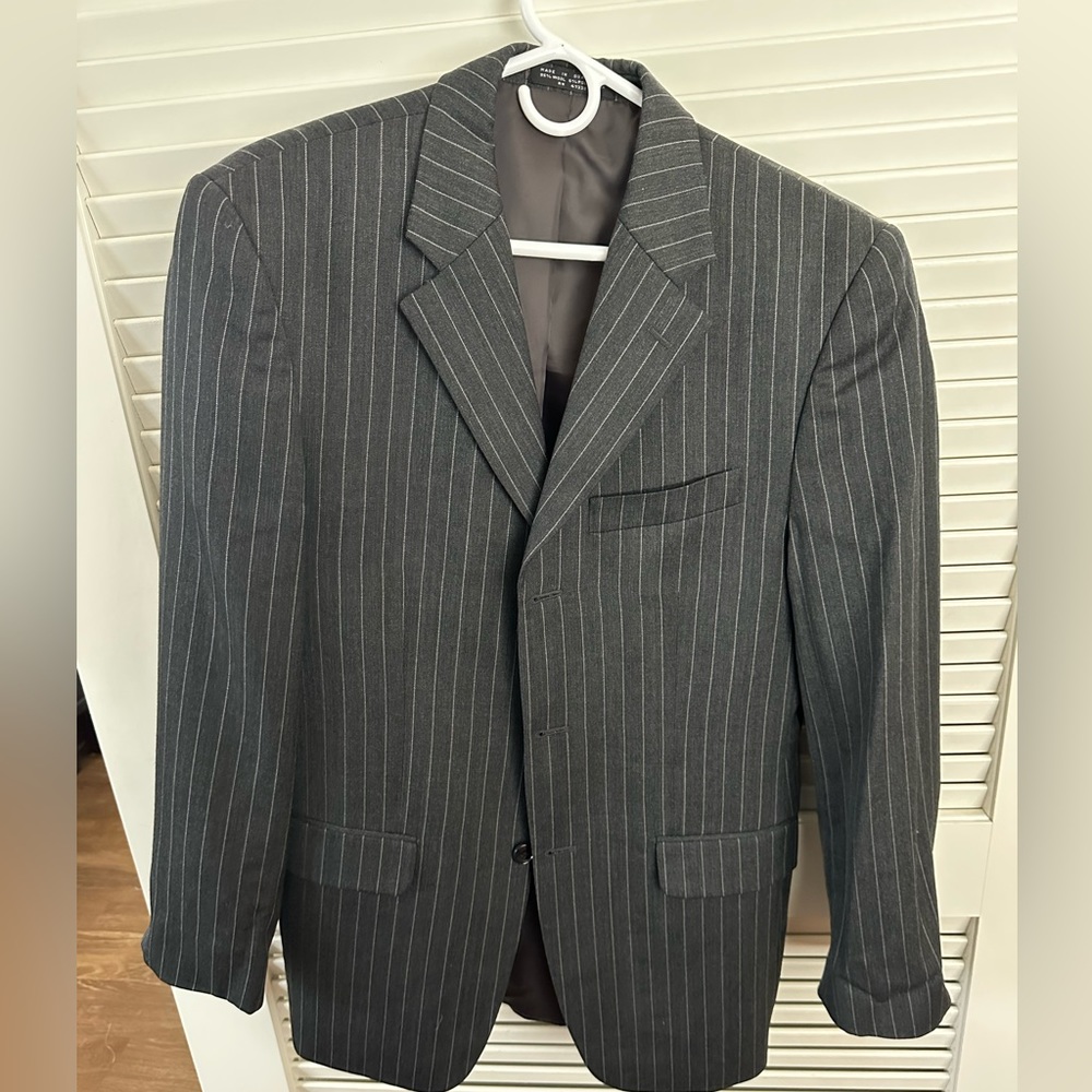 Men’s blazer from Albert Nipon black pin striped